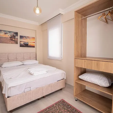 Comfortable With Balcony In Apartamento Fethiye
